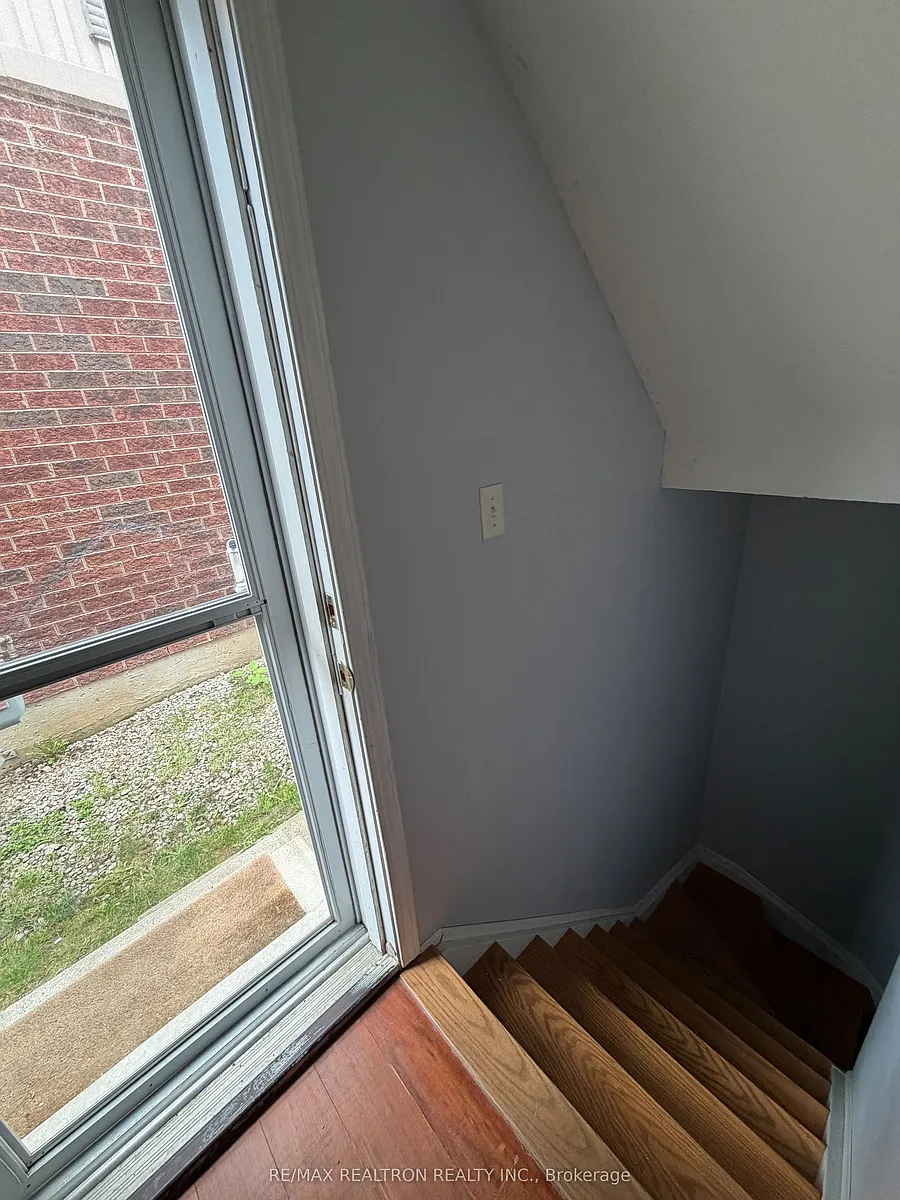Building Photo - 51 Ralph Chalmers Ave #BASEMENT