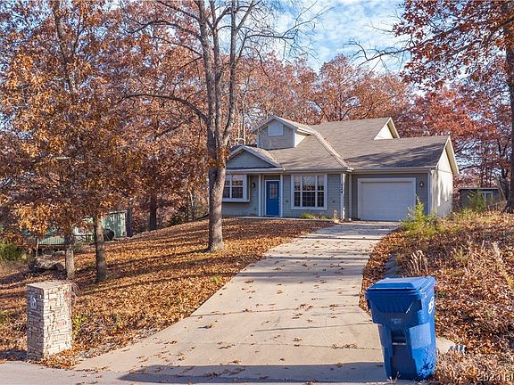 2nd image of 124 Dogwood Dr