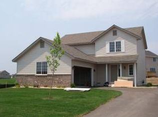 1673 Philipp Way, Shakopee, MN 55379