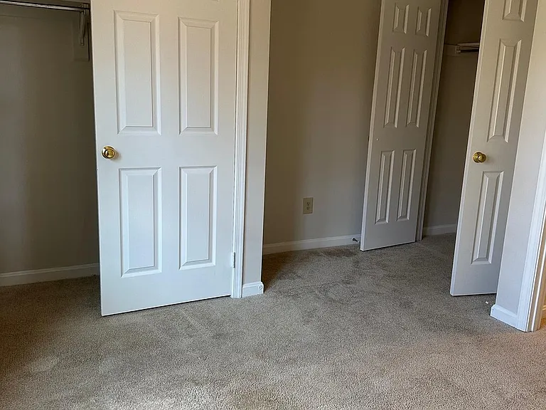529 Colecroft Ct — Photo 17