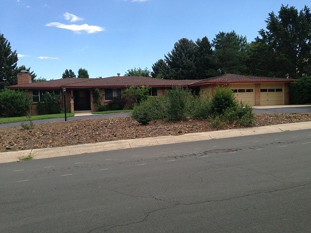 1st image of 15 Sierra Vista Dr