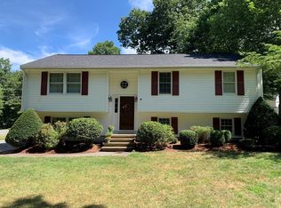 99 Wagon Wheel Rd, Dracut, MA 01826