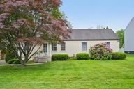 Arbutus Ave-1405-001.jpg