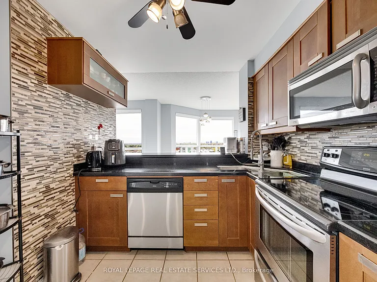 2177 Burnhamthorpe Rd W #1510 — Photo 25