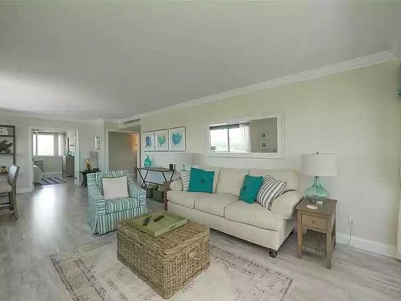 5th image of 4822 Ocean Blvd APT 5C