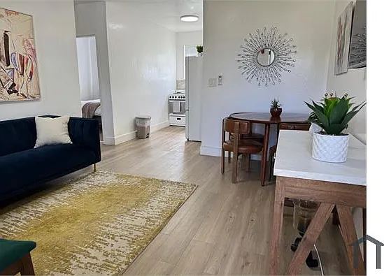 2 bed, 700 sqft, $2,250 — Photo 4