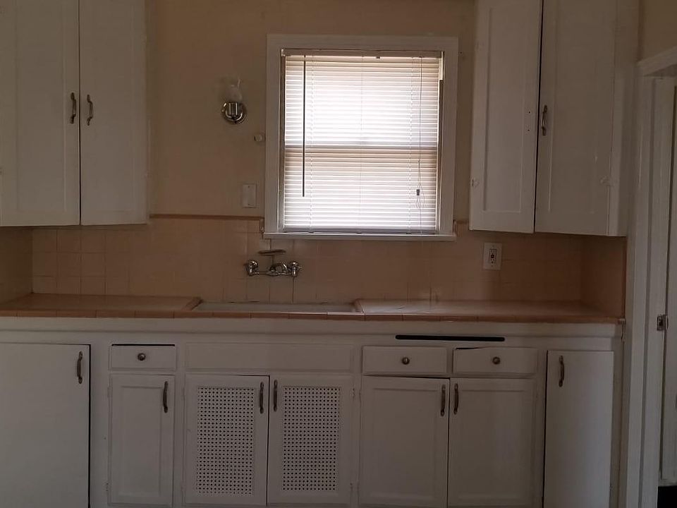 2nd image of 1311 Isabell Rd