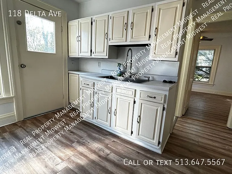 118 Delta Ave — Photo 2