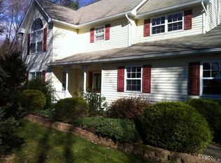 217 Saturn Dr, Effort, PA 18330