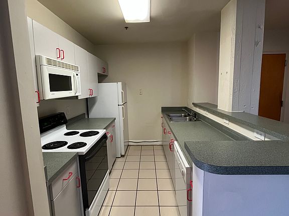 5th image of 1414 W Marshall St Unit 43
