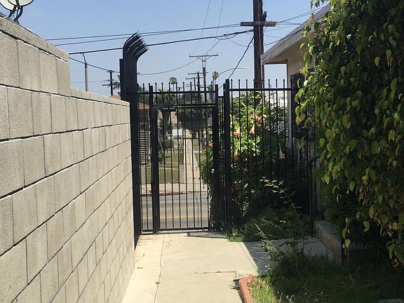 4th image of 3524 W Florence Ave APT 3