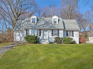 1494 Pine Knoll Ln, Mamaroneck, NY 10543
