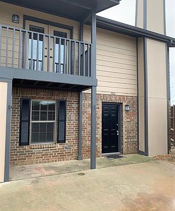 2nd image of 916 Kilkenny Ct