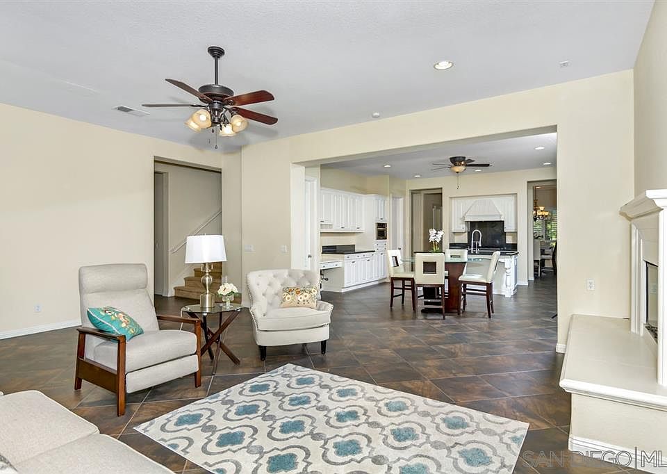 1st image of 901 Chesapeake Pl