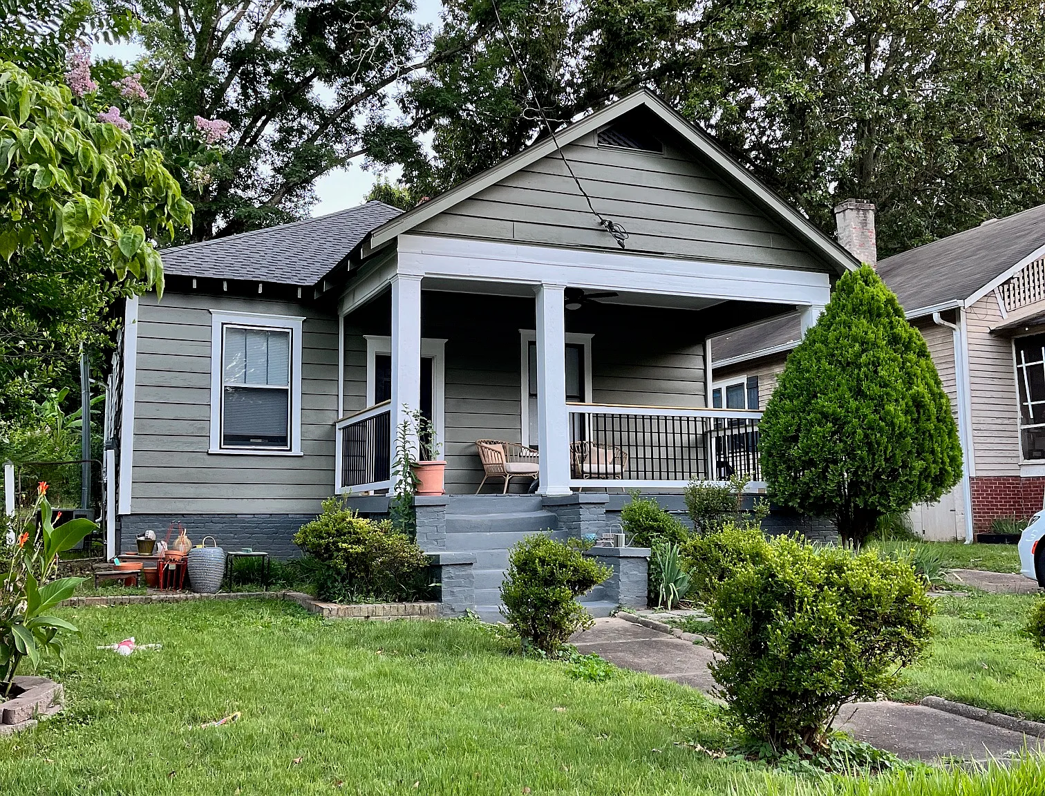 1756 Thompson Ave — Photo 4