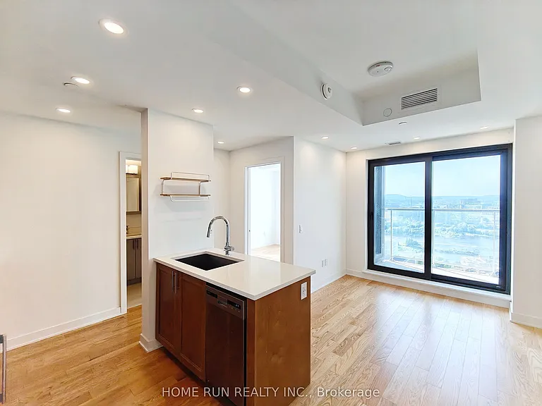 340 Queen St #2502 — Photo 9