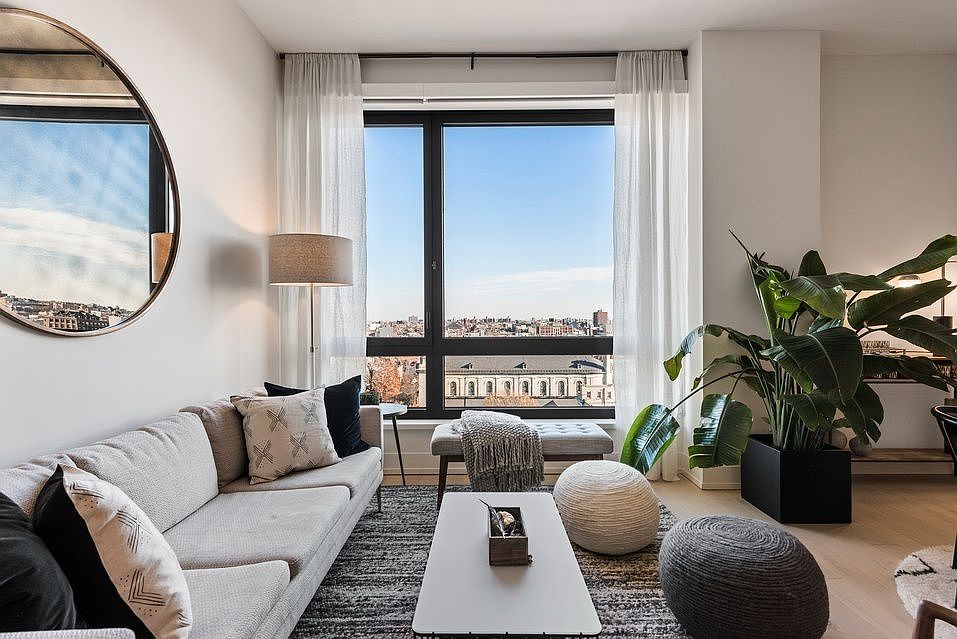 1st image of 550 Vanderbilt Ave APT 502