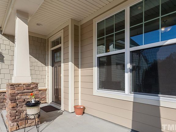 3rd image of 120 Victorian Oaks Dr
