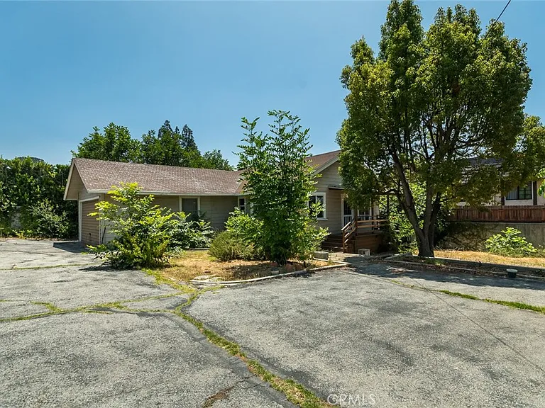 316 W Kenneth Rd — Photo 15
