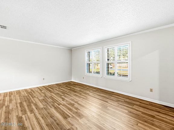4th image of 4738 LACKAWANNA Lane