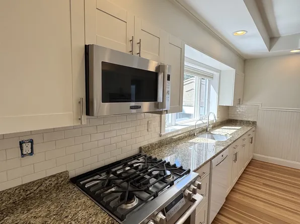 116 Highland Rd #1, Somerville, MA 02144