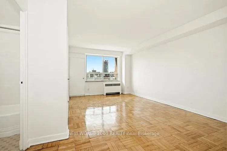88 Bernard Ave #1002 — Photo 3