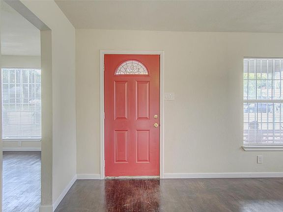 5th image of 3031 S Marsalis Ave