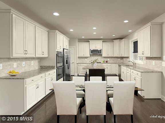 Irvine Colonial Kitchen
