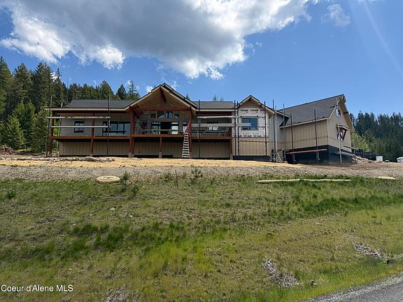 2nd image of 883 Grouse Mountain Rd
