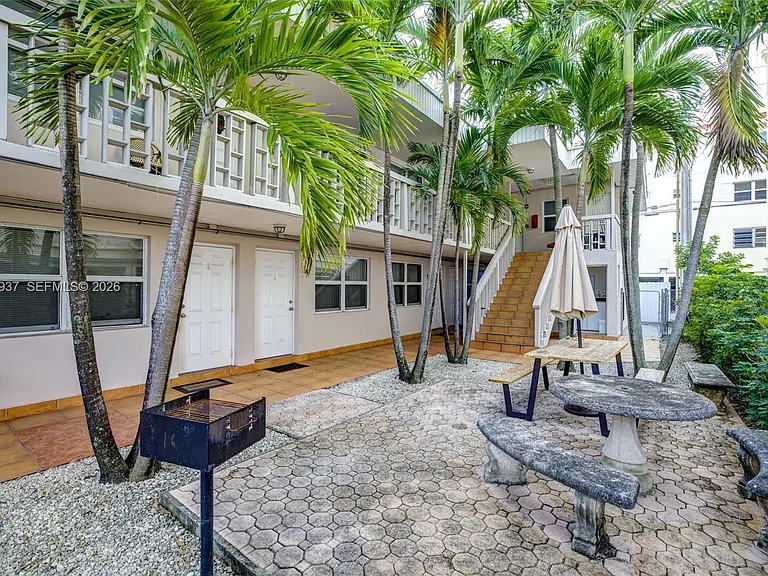 1740 Funston St #6 — Photo 17