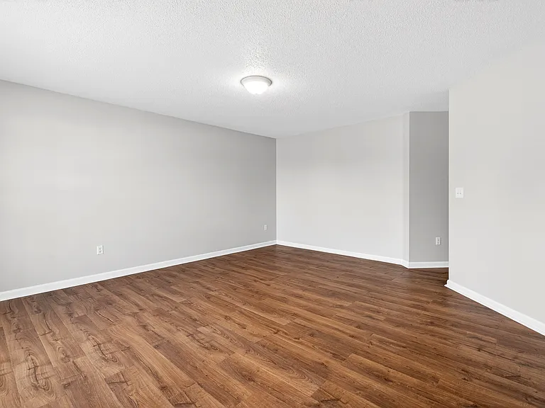 1220 Eastern St — Photo 31