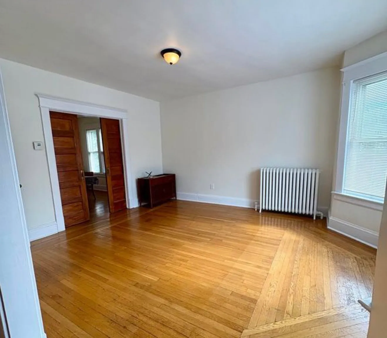 1 Magnolia Ter — Photo 1