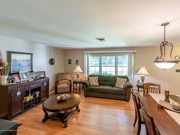 3rd image of 1105B Argyll Cir #1002
