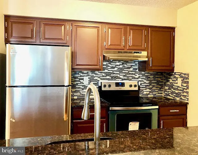 513 Aspen Dr — Photo 4