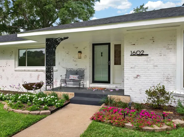 1602 Harrison Rd, Brenham, TX 77833