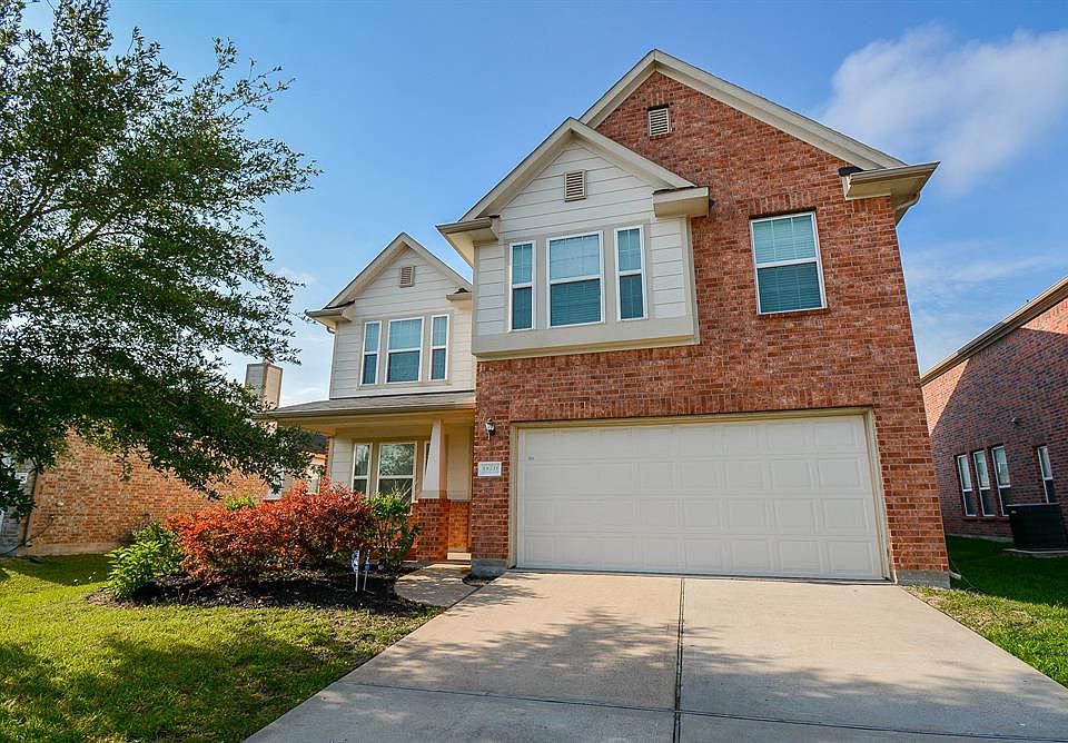 1st image of 18211 Palisade Rock Ct