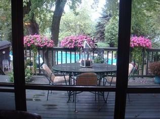 906 Maple St, Ludington, MI 49431