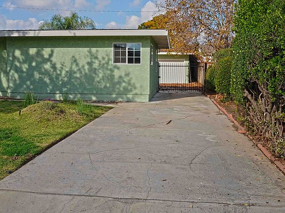 2nd image of 613 E Camellia Dr
