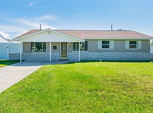 336 74th Ave NE, Saint Petersburg, FL 33702