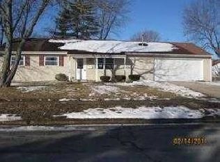 23 Saint Matthew Ave, O'Fallon, MO 63366