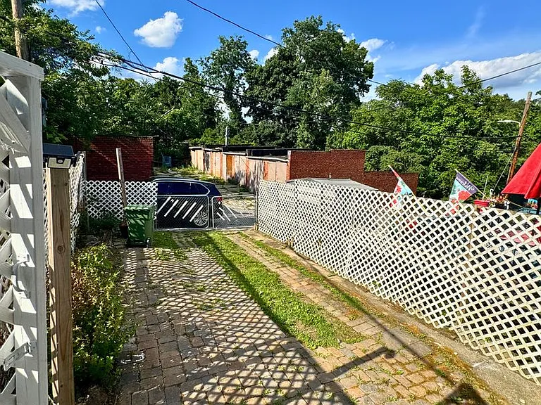 548 Radnor Ave — Photo 52