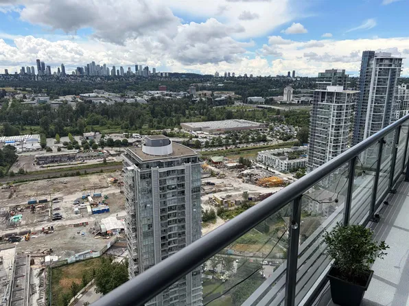 4730 Lougheed Hwy #2711, Burnaby, BC V5C 0M9