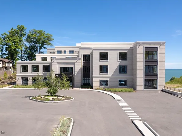 22700 Lake Rd #305, Rocky River, OH 44116