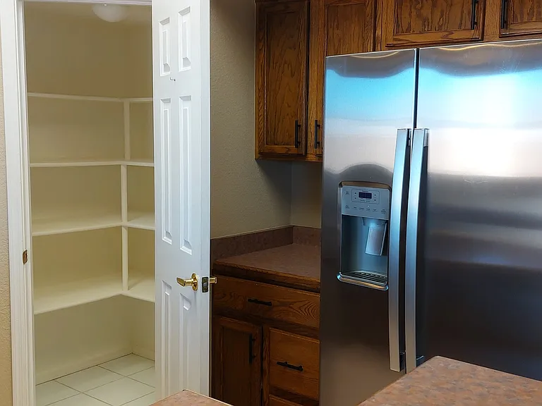 3135 Daytona Ave — Photo 6