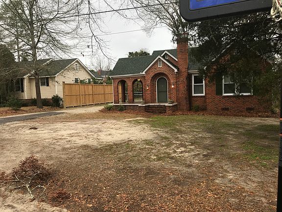 Front View w/ Priv. Fence