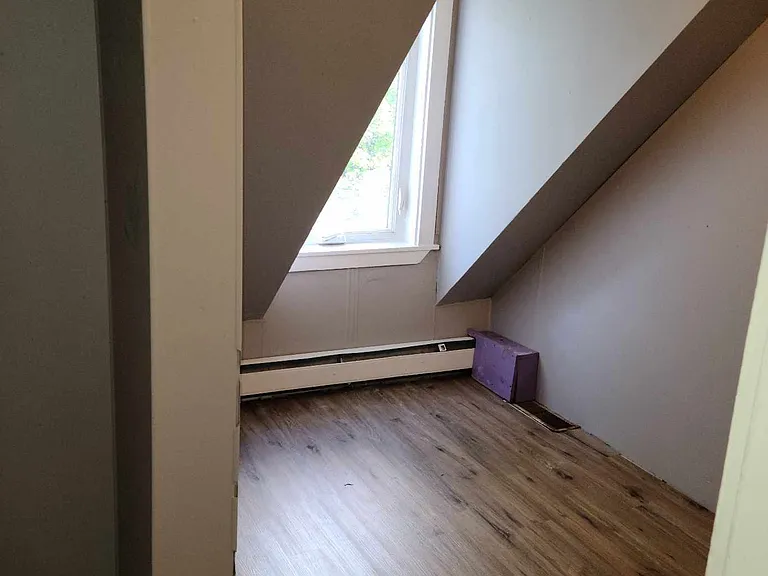 37 Erchles St #1 — Photo 7