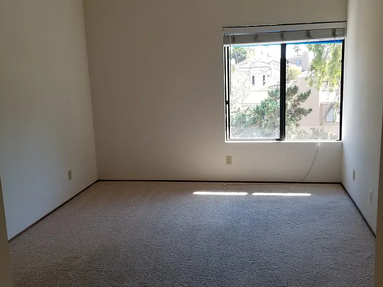 8328 Regents Rd #3J — Photo 8