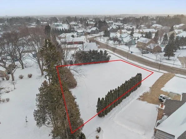 312 REGATTA DRIVE, Port Washington, WI 53074