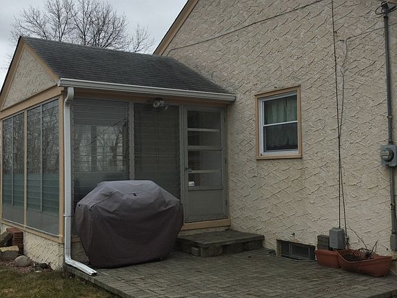 3rd image of 347 Wheelock Pkwy W