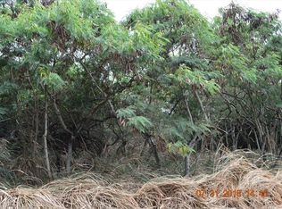 Puka St, Naalehu, HI 96772